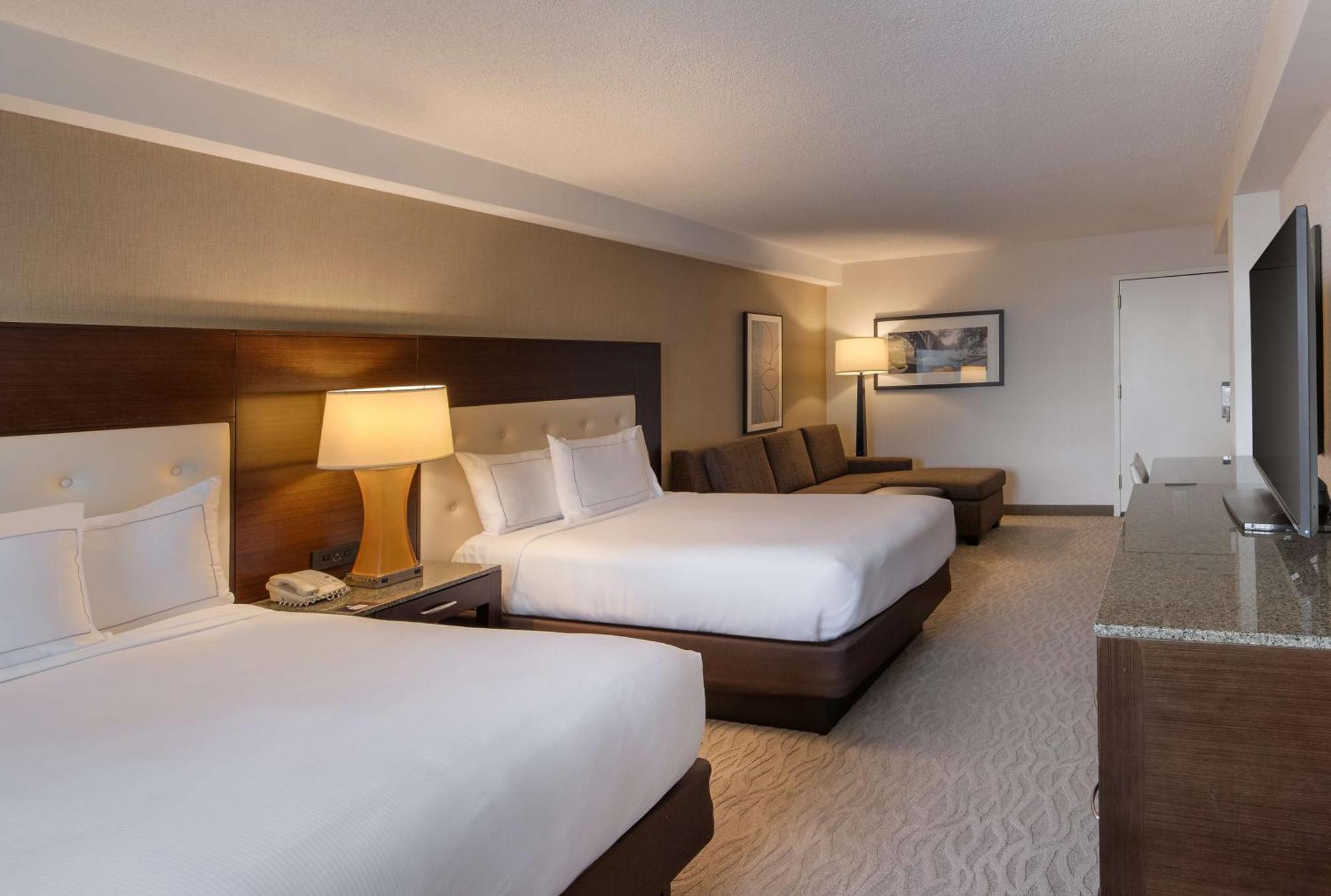 ดับเบิ้ลทรี วอชิงตัน ดีซี คริสตัลซิตี้ โฮเต็ล Hotel อาร์ลิงตัน ภายนอก รูปภาพ